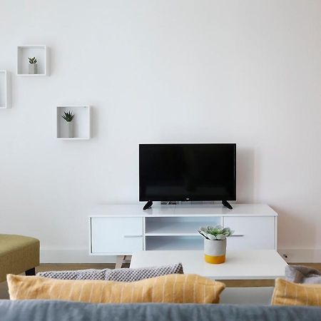 Redhill Queensgate - Modern 1 Bedroom Apartment Экстерьер фото