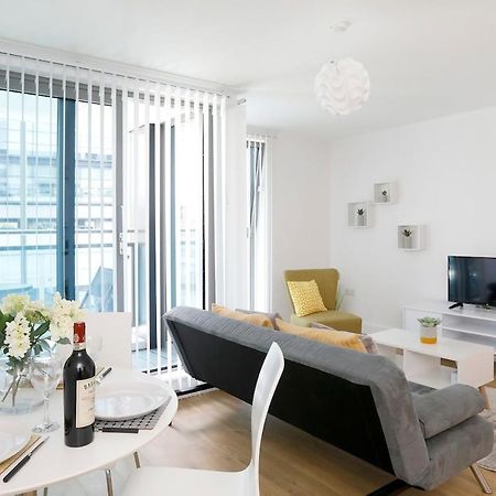 Redhill Queensgate - Modern 1 Bedroom Apartment Экстерьер фото