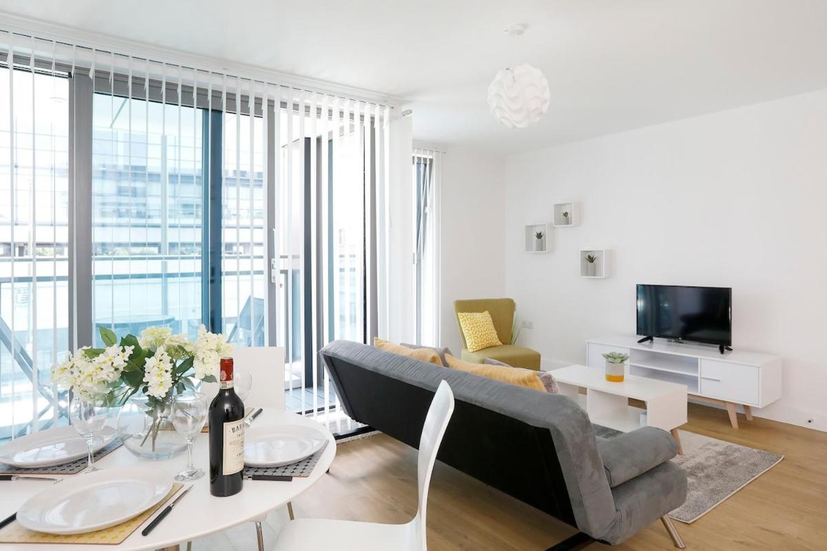 Redhill Queensgate - Modern 1 Bedroom Apartment Экстерьер фото