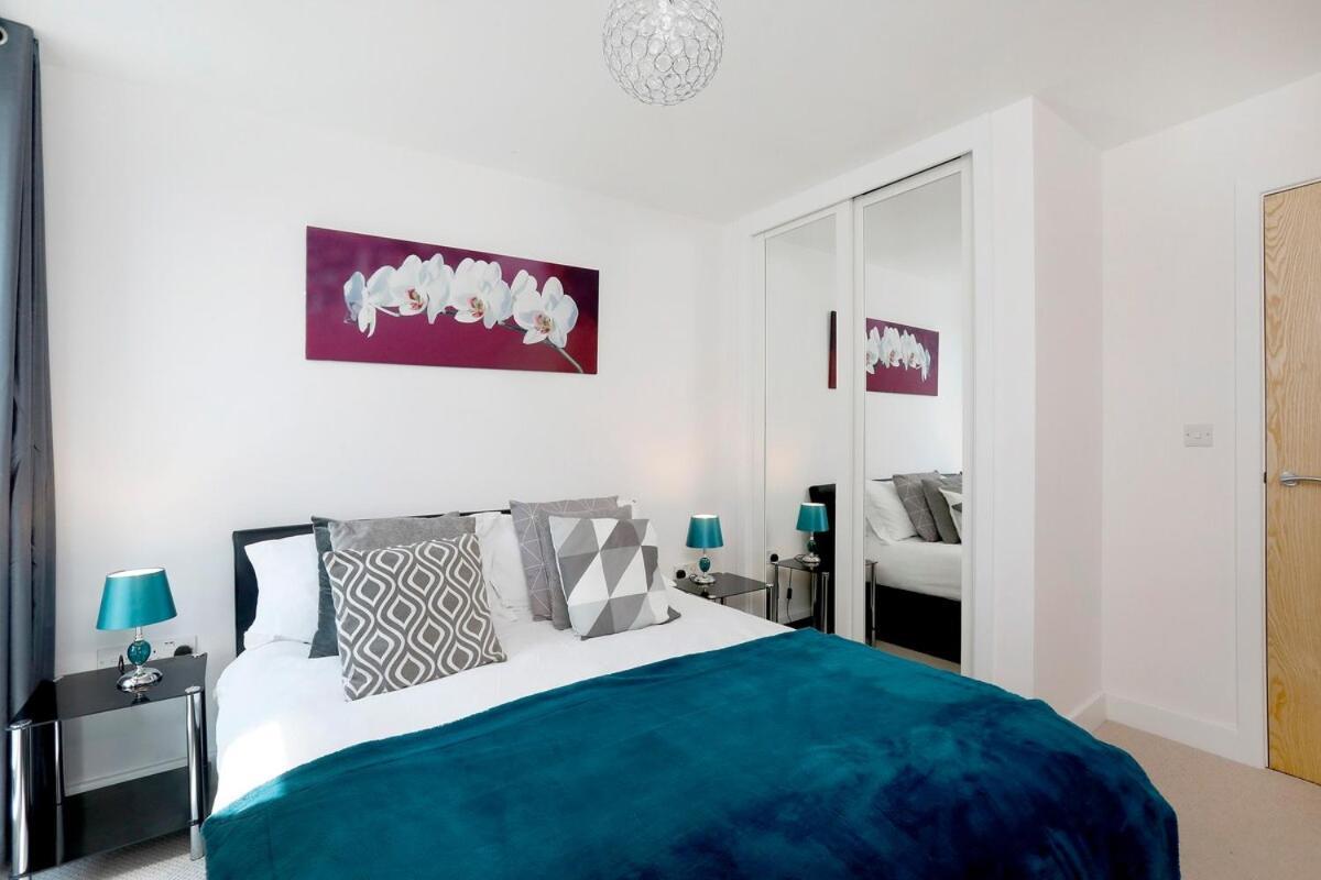 Redhill Queensgate - Modern 1 Bedroom Apartment Экстерьер фото